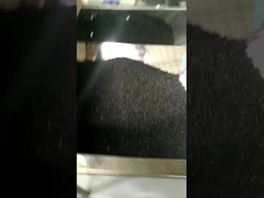 Appareil d'alimentation à vis personnalisable pour différents types de poudres et de granulés