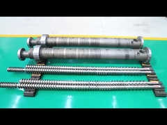 Ensemble de fûts à vis